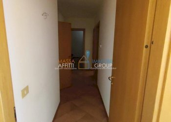 1276669-kb31efl.jpg - Appartamento Viale Eugenio Chiesa 6, Massa - foto 6