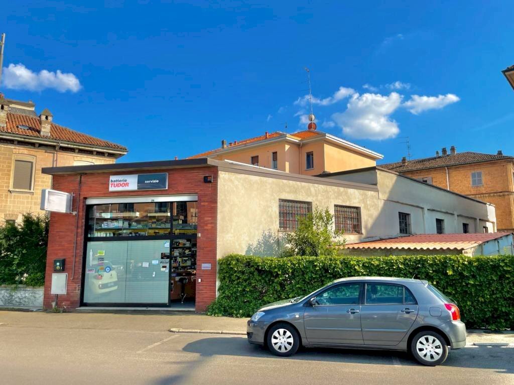 MAGAZZINO - Magazzino via Giuseppe Pellizza da Volpedo, Tortona - foto 1