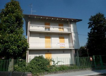 fronte - Villa via Vittorio Alfieri, 32, San Giovanni in Persiceto - foto 2