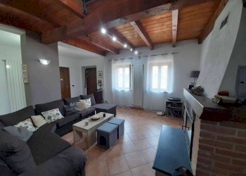 Salone - Independent house strada Pobbia, 2/1, Albiano d'Ivrea - photo 4