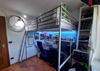 Stanza arredata - Independent house strada Pobbia, 2/1, Albiano d'Ivrea - photo 8