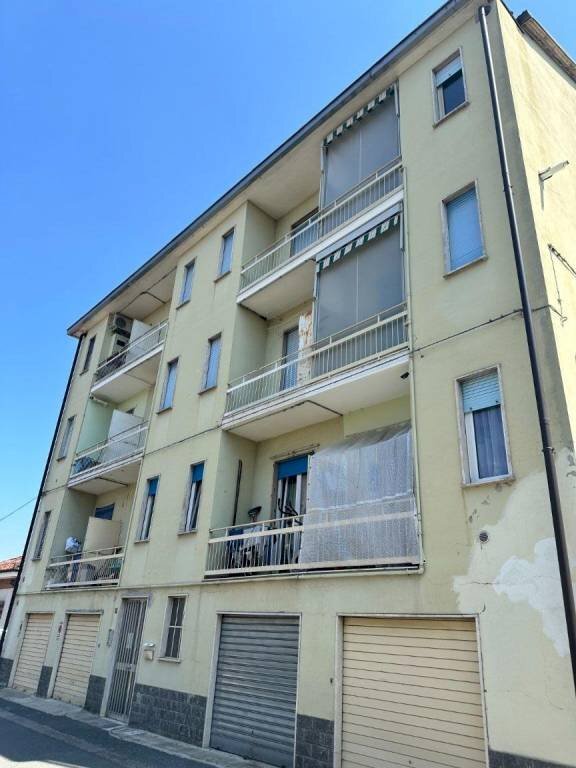 Facciata - Two-room apartment via Isolabella, Carmagnola - photo 1