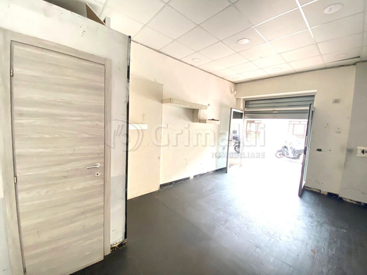 1.JPG - Locale Commerciale Giugliano in Campania - foto 1