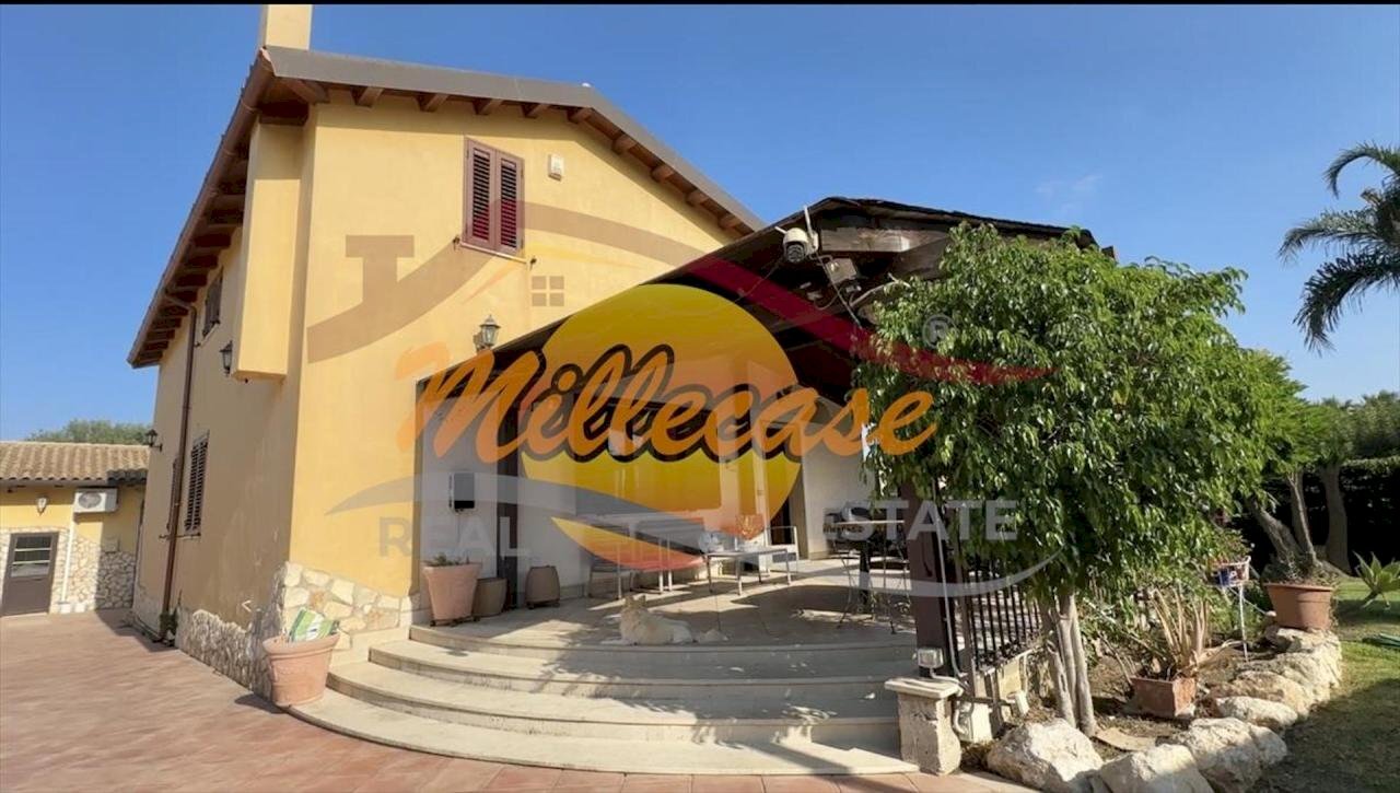 fec9d73c-f5ea-47f5-bb7a-7081263d5c6f.jpg - Villa Via Priamo, Siracusa - foto 1