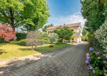 Villa Via Don Caustico, Grugliasco - photo 1