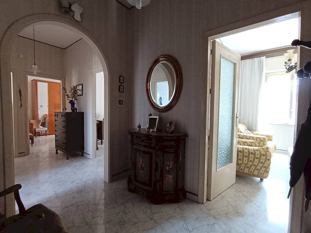 Quadrilocale Cortile Deposito Locomotive, Palermo (zona Brancaccio) - foto 2