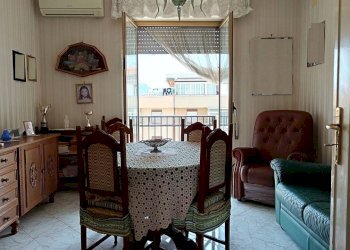 Quadrilocale Cortile Deposito Locomotive, Palermo (zona Brancaccio) - foto 8