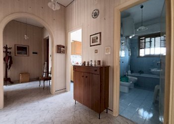 Quadrilocale Cortile Deposito Locomotive, Palermo (zona Brancaccio) - foto 25