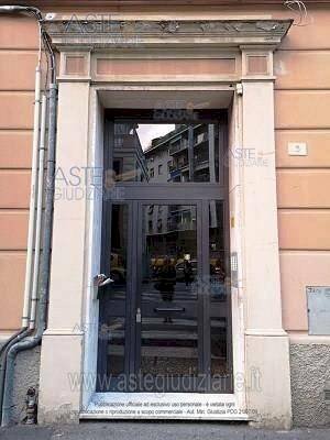 Esterno - Trilocale all'asta via Marassi, Genova (zona Marassi) - foto 3