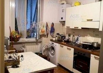 Interno - Trilocale all'asta via Marassi, Genova (zona Marassi) - foto 7