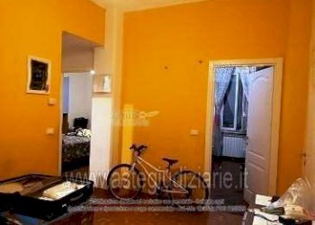 Interno - Trilocale all'asta via Marassi, Genova (zona Marassi) - foto 10