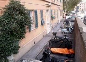 Esterno - Trilocale all'asta via Marassi, Genova (zona Marassi) - foto 12