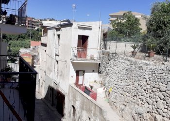 20240710_100354.jpg - Villa Via Carcerivia Carceri, Palazzolo Acreide - foto 10