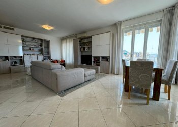 SOTTOATTICO - Appartamento Strada San Martino, Sanremo - foto 14