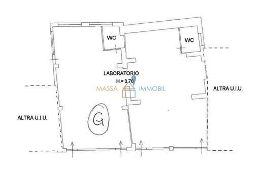 Fondo artigianale grande.JPG - Commercial Premises Via Santa Chiara 11, Massa - photo 1