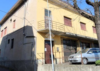 Independent house Via Canale, Casalgrande - photo 1