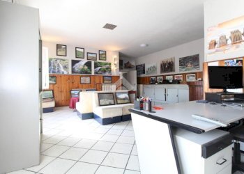 Independent house Via Canale, Casalgrande - photo 9