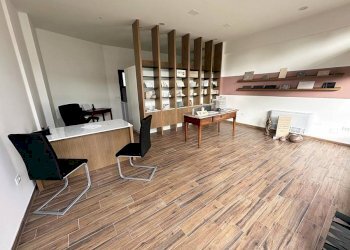 Interno non residenziale - Negozio via Nazionale, 382, Malalbergo - foto 1