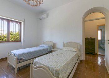 Camera da letto - Villa via Illa, 6, Anzio - photo 25