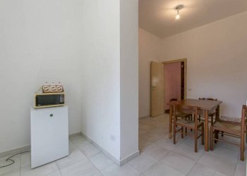 Stanza arredata - Villa via Illa, 6, Anzio - foto 35