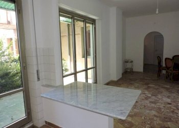 Cucina - Four-room apartment salita della Provvidenza, 6, Genova (neighborhood Principe) - photo 10