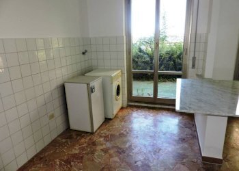 Cucina - Quadrilocale salita della Provvidenza, 6, Genova (zona Principe) - foto 12
