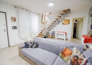 Casa semi indipendente Vicolo Montegrappa, Bosconero - foto 2