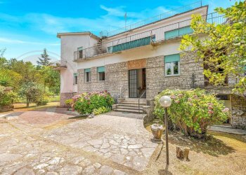 Villa Unifamiliare Corso Della Repubblica, Cassino - foto 1