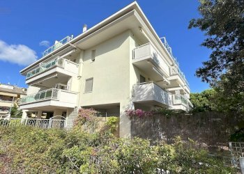 Four-room apartment Via Dei Mille, San Benedetto del Tronto - photo 4