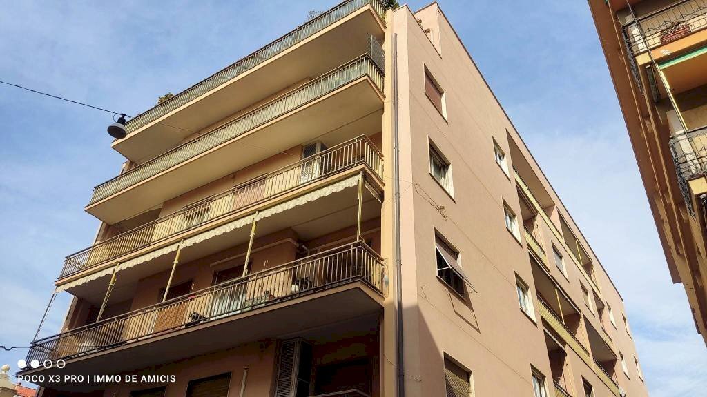 Facciata - Three-room apartment via Torino, Bordighera - photo 3