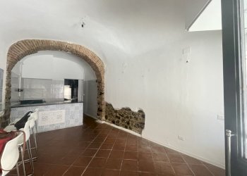 IMG_4044.jpg - Commercial Premises Sarzana - photo 6