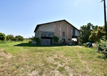 giardino - Rustico Via Beneamato, San Pietro in Casale - foto 1