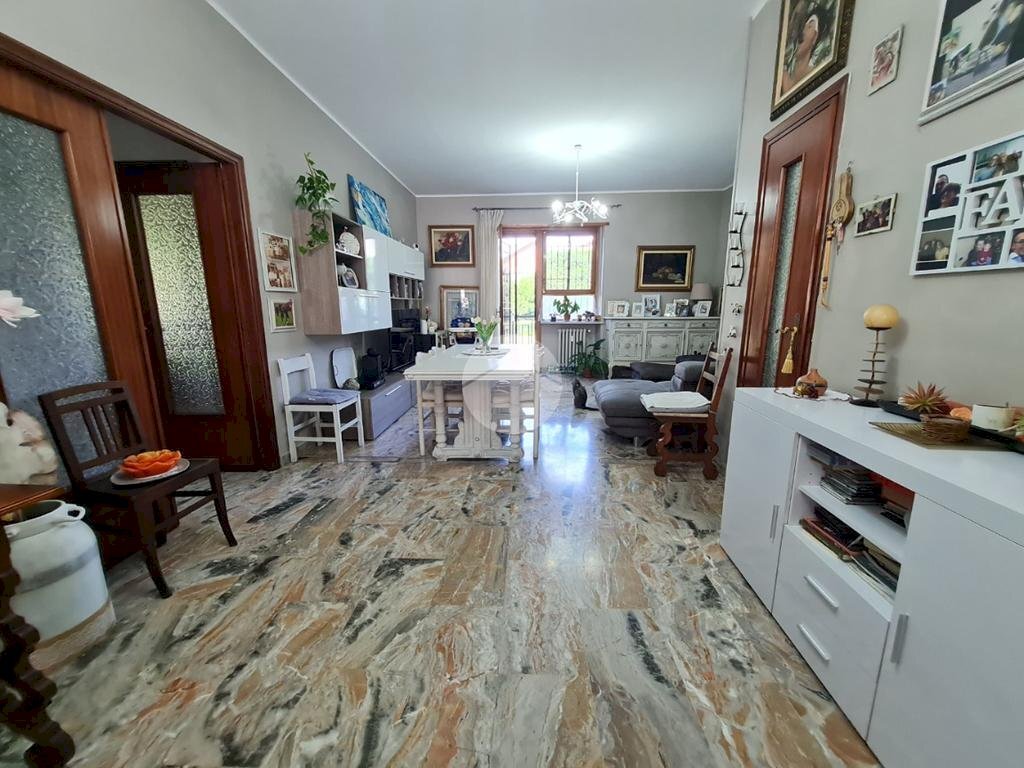 Quadrilocale Via Volpiano, Lombardore - foto 2