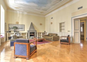 soggiorno - Appartamento via della Vite, 48, Roma (zona Centro Storico) - foto 6