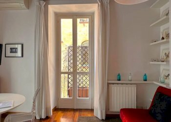 Stanza arredata - Bilocale via Mario de' Fiori, 34, Roma (zona Centro Storico) - foto 5