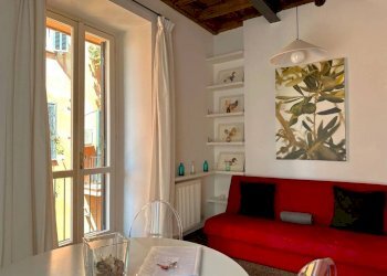 Salone - Bilocale via Mario de' Fiori, 34, Roma (zona Centro Storico) - foto 13