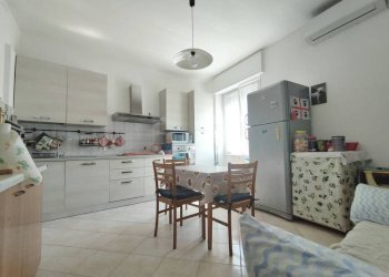 Cucina - Bilocale via Roma, 74, Pregnana Milanese - foto 2