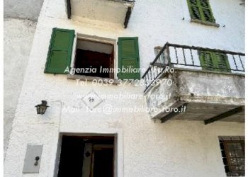 Facciata - Casa indipendente via Falmenta, Gurro - foto 1