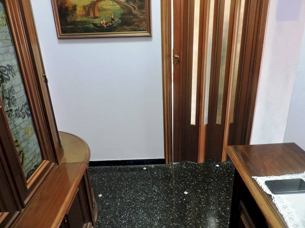 Ingresso - Bilocale via Walter Fillak, 44, Genova (zona Sampierdarena) - foto 3