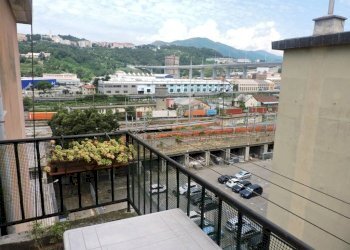 Balcone 2 - Bilocale via Walter Fillak, 44, Genova (zona Sampierdarena) - foto 1