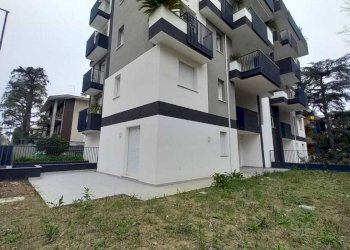 e4846a3a-ede2-4a4b-a2ef-c3a7e93f59fd.jpg - Quadrilocale Via della Fiera 85, Rimini - foto 5