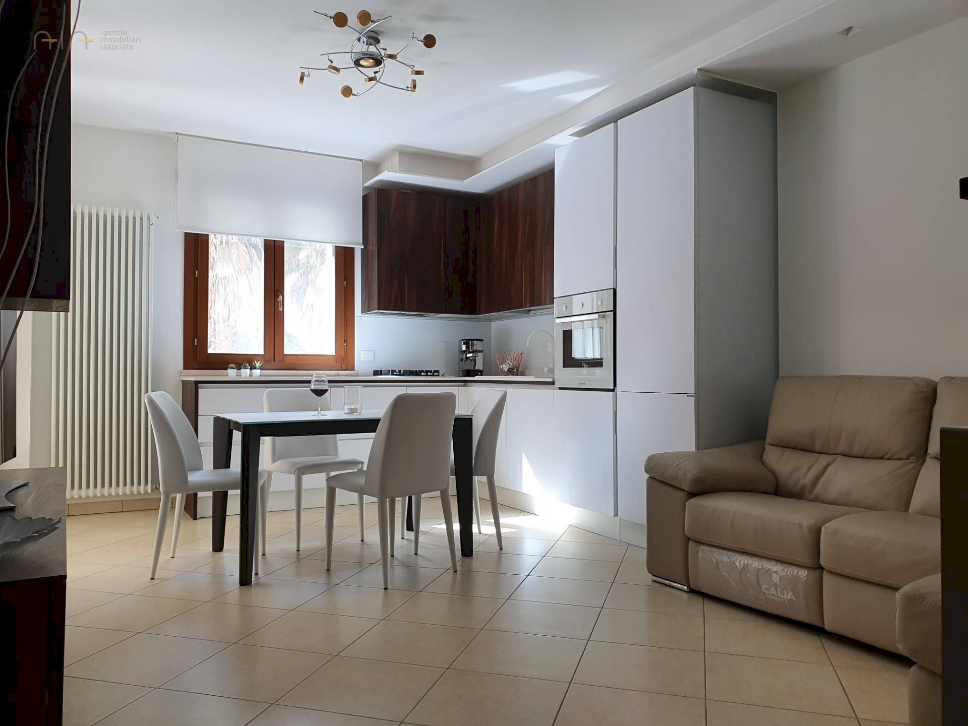 Three-room apartment Piazza Unità D'Italia, Ripatransone - photo 2