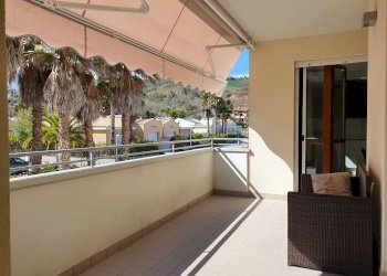 Three-room apartment Piazza Unità D'Italia, Ripatransone - photo 3