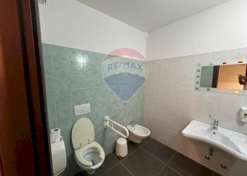 Negozio Varese (zona Calcinate del Pesce) - foto 18