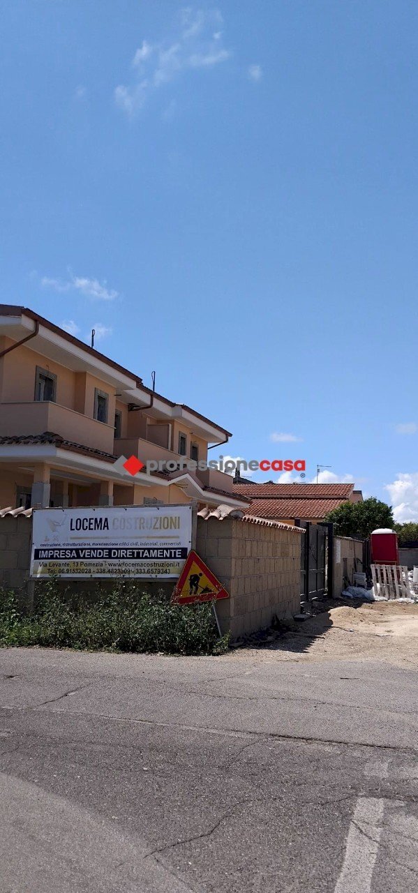 villetta quadrilocale su due livelli (5).jpg - Villa a Schiera Pomezia - foto 2