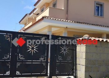 villetta quadrifamiliare su due livelli (1).jpg - Villa a Schiera Pomezia - foto 1