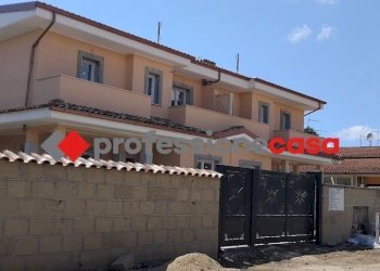 villetta quadrilocale su due livelli (4).jpg - Villa a Schiera Pomezia - foto 18