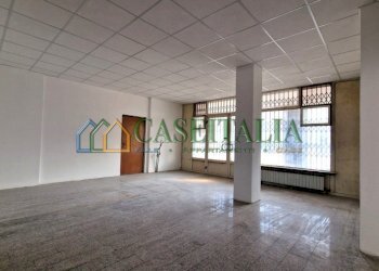 10.jpg - Commercial Premises Ivrea - photo 11