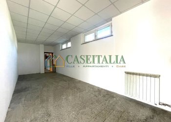 12.jpeg - Commercial Premises Ivrea - photo 13