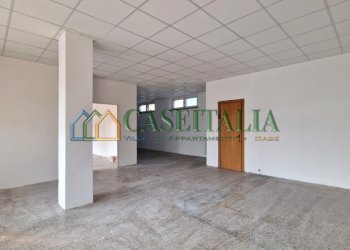 14.jpg - Commercial Premises Ivrea - photo 15